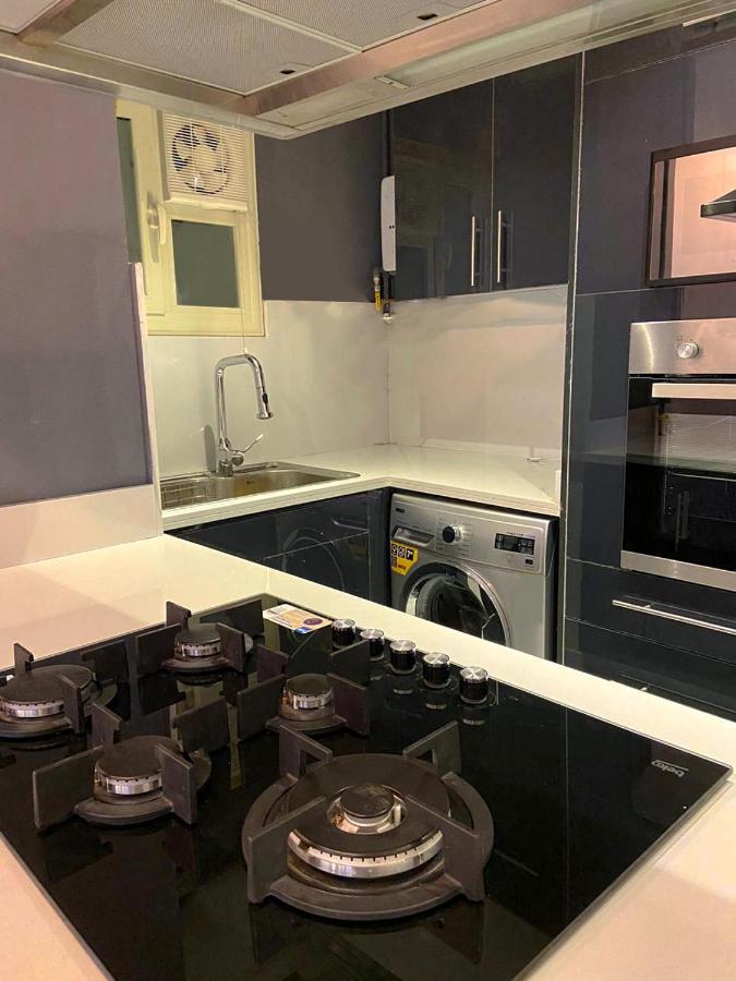 Luxury 3 Bed In With Side Beach View Apartmán *